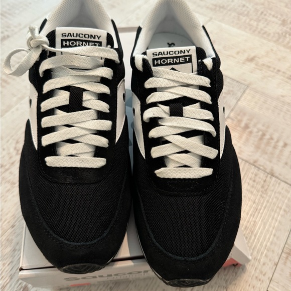 NEW Saucony Hornet - size 7.5 mens (equal to womens size 9) - Picture 3 of 7